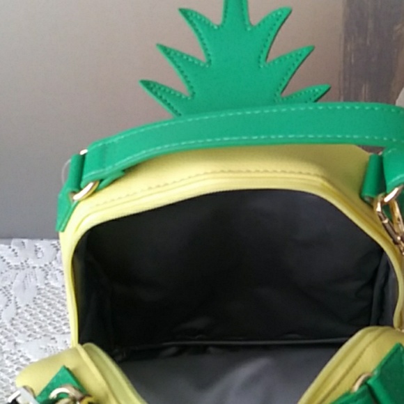 Betsey Johnson Pineapple Lunch Tote - Picture 6 of 6